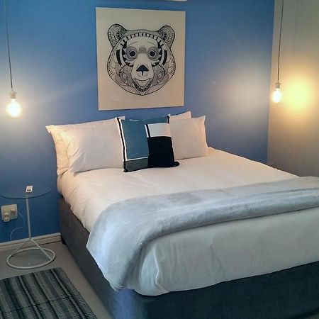 ステレンボッシュ The Vibe Dorp Street Bed & Breakfast エクステリア 写真